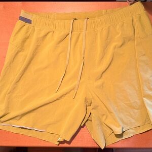 Men's Lululemon Surge Short 6" Lined Size M Golden Lime
